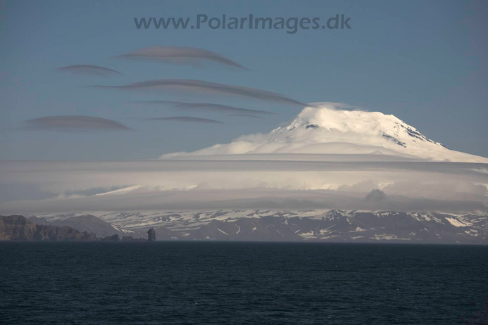 Beerenberg_from_SE_Jan_Mayen_MG_3390