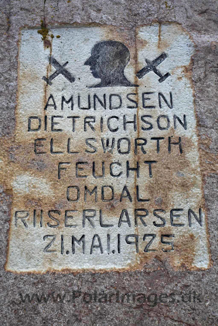 Amundsen memorial, Ny Ålesund_MG_2545
